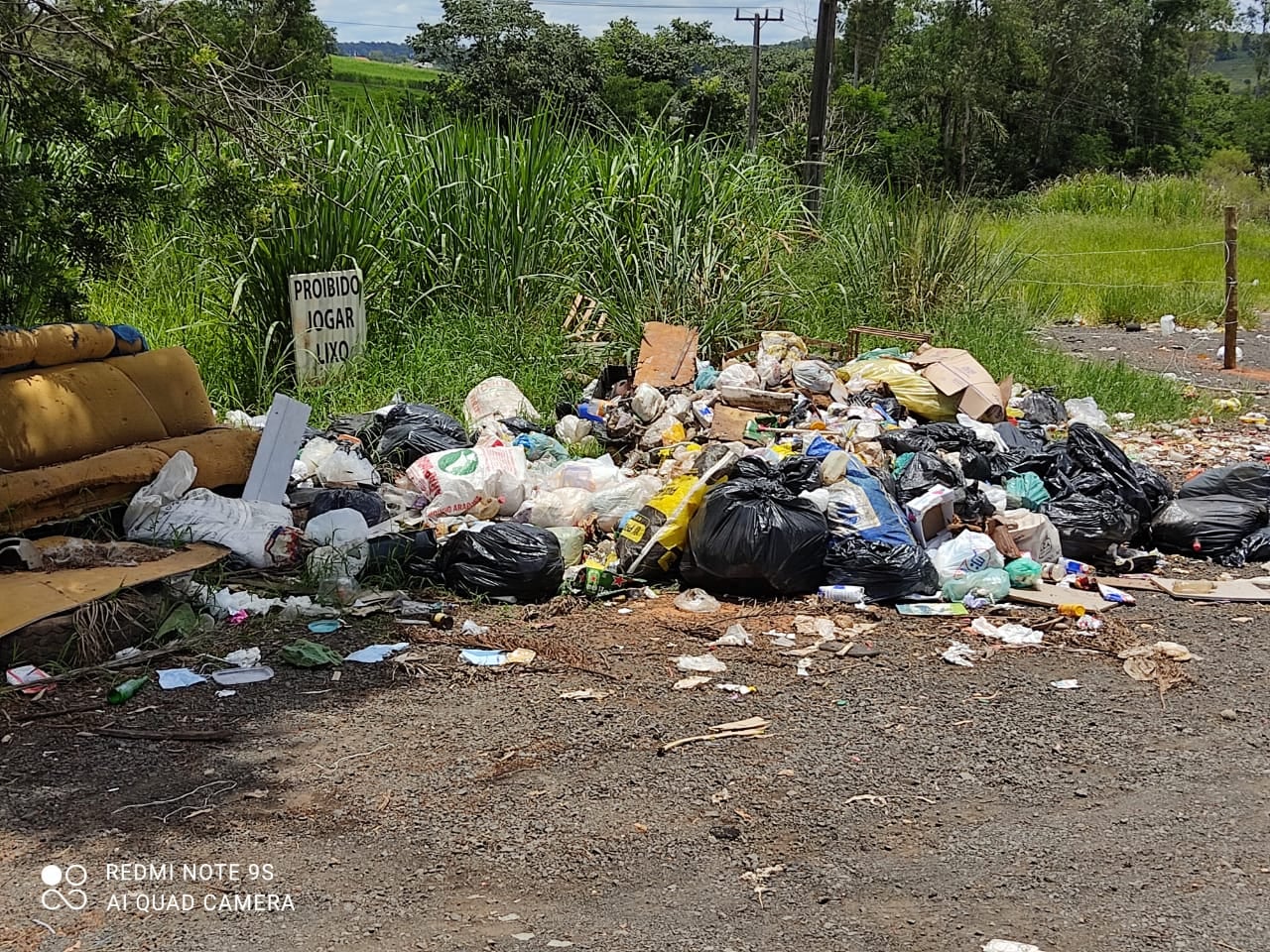 Prefeitura de Siqueira Campos fecha contrato emergencial para retomada da coleta de lixo