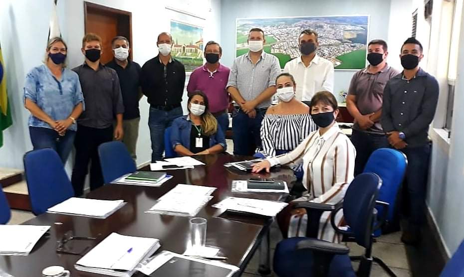 Irani se reúne com equipe para discutir ações de governo em Arapoti