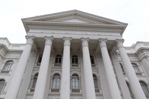 Número de candidatos ao vestibular 2020/2021 da UFPR cai 20,07%