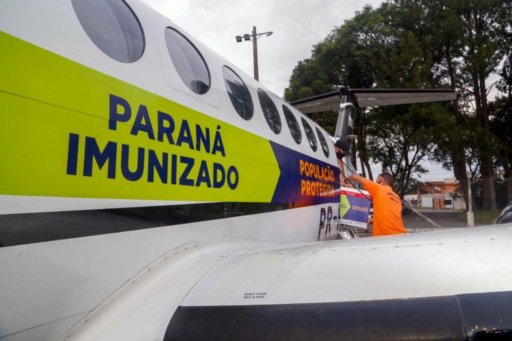 Regionais de Saúde de Jacarezinho e Cornélio Procópio recebem 3.740 doses da vacina de Oxford