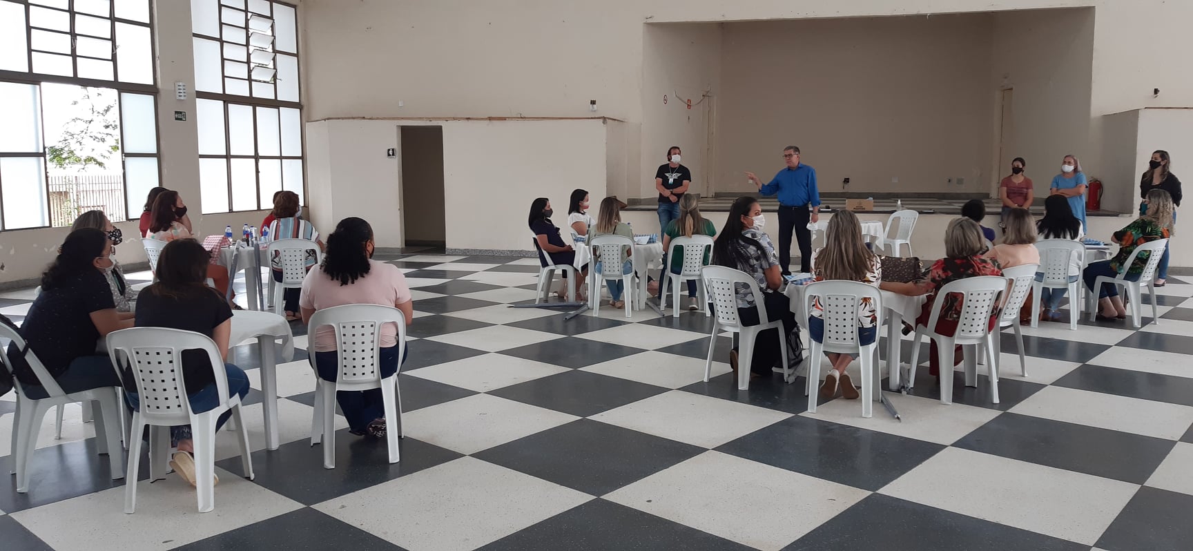 Educação realiza reunião para definir ações de volta as aulas presenciais