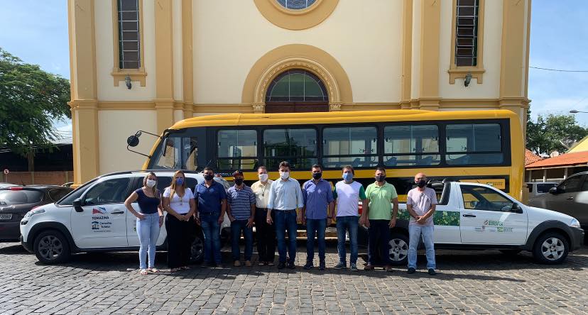 Flavio Zanrosso entrega mais de R$ 381 mil em investimentos para Tomazina