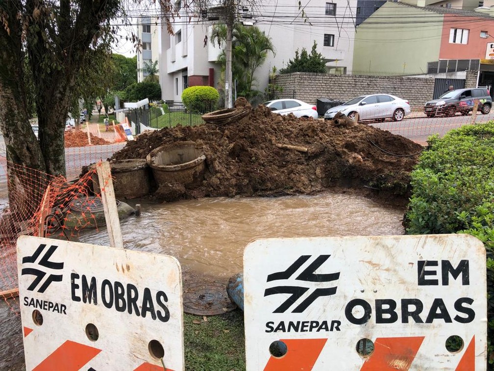 Conserto emergencial afeta abastecimento em bairros de Santo Antônio da Platina
