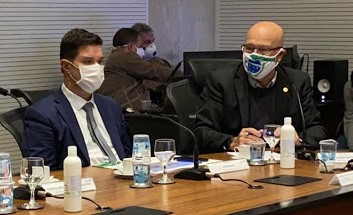 Reunião apresenta a prefeitos projetos do Governo do Estado para o Norte Pioneiro