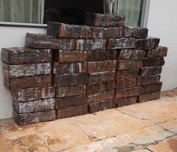 Polícia apreende mais de 600 quilos de maconha em Wenceslau Braz