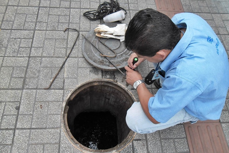 Sanepar poderá compartilhar rede de esgoto com fibra óptica