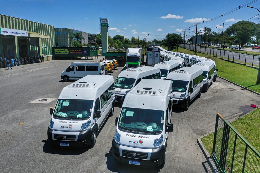 Governo entrega vans para Saúde de Wenceslau Braz e mais cinco municípios da região