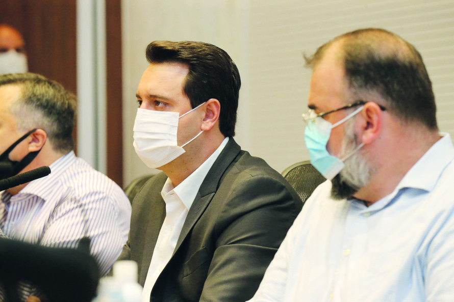 Vacinação é tema de encontro do governador com secretários municipais da Saúde