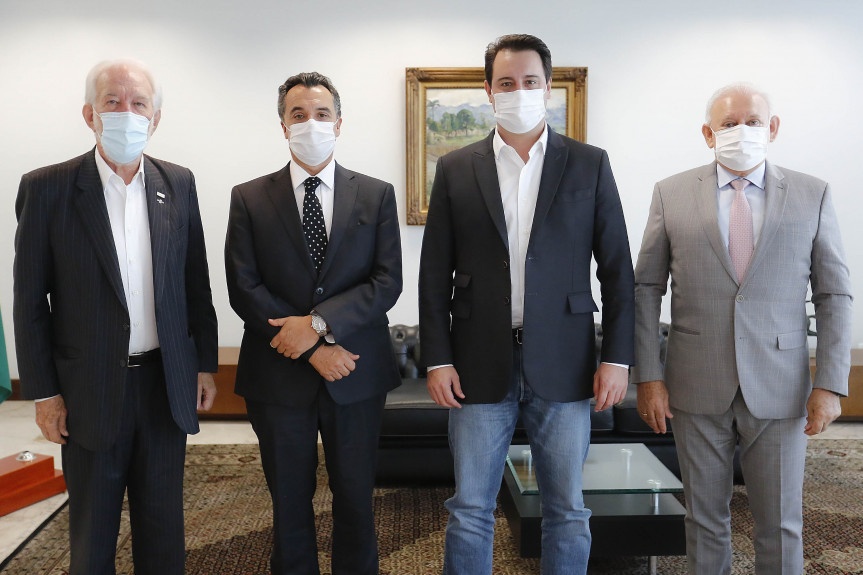 Presidente da Alep se reúne com Ratinho Jr e equipe para discutir ações contra a Covid-19