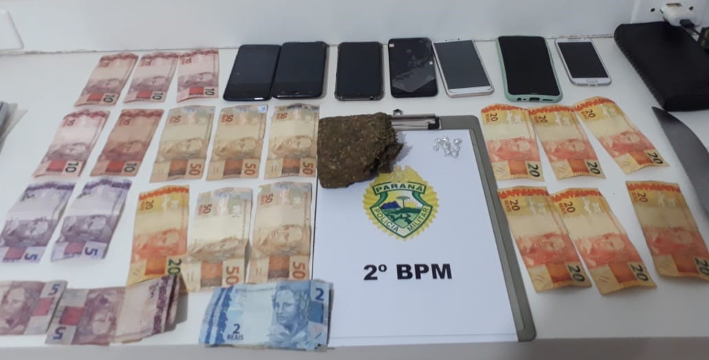 Polícia apreende maconha e crack em Ribeirão Claro