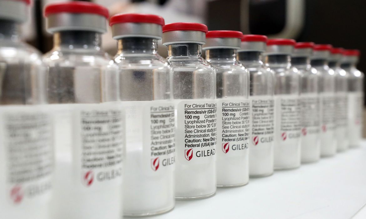 Entenda como funciona o remdesivir, medicamento aprovado pela Anvisa para tratamento da Covid-19