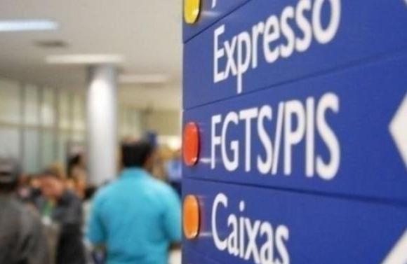 Trabalhadores nascidos em janeiro podem sacar o PIS