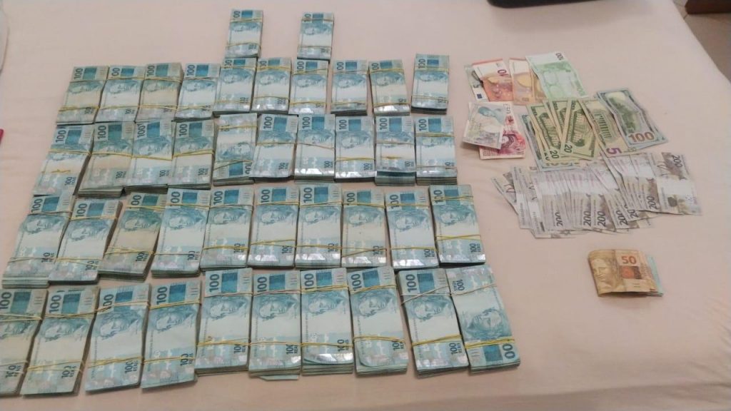 Operação investiga sonegação de R$ 1 bilhão em impostos em cafeeiras de Ibaiti, Carlópolis e Santo Antônio da Platina