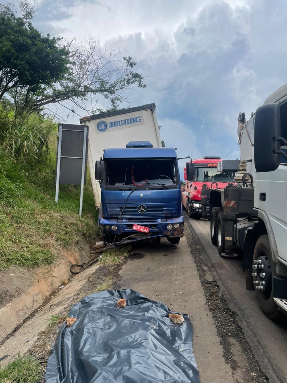 Mãe e filho morrem em grave acidente em Siqueira Campos