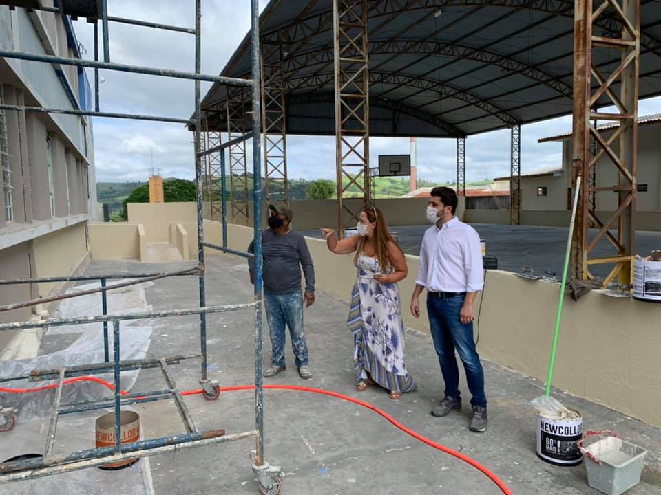 Flávio Zanrosso visita obra e nomeia comitê de Gestão e Enfrentamento a Covid-19