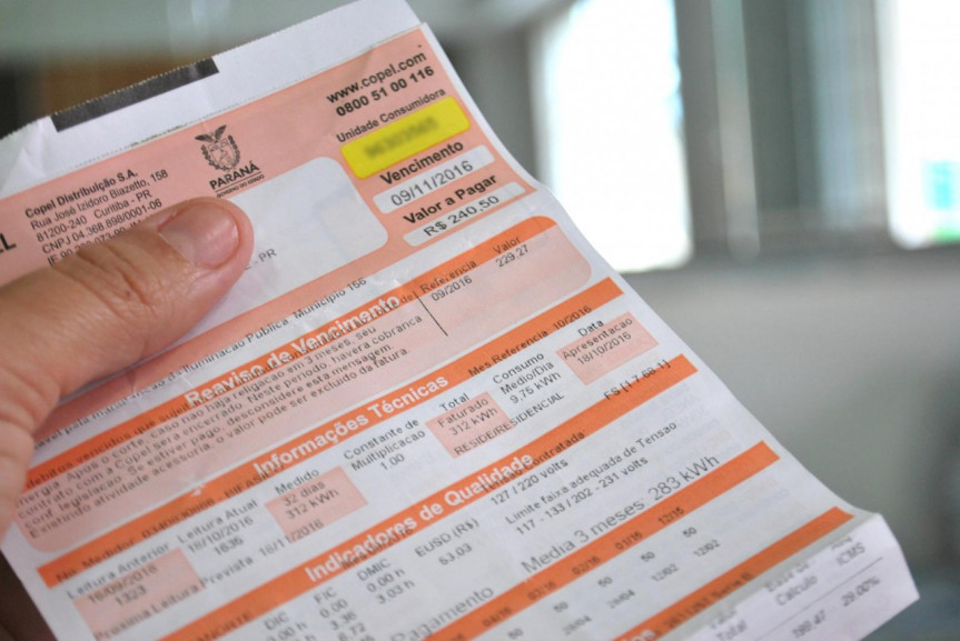 Deputados pedem cancelamento do aumento da luz