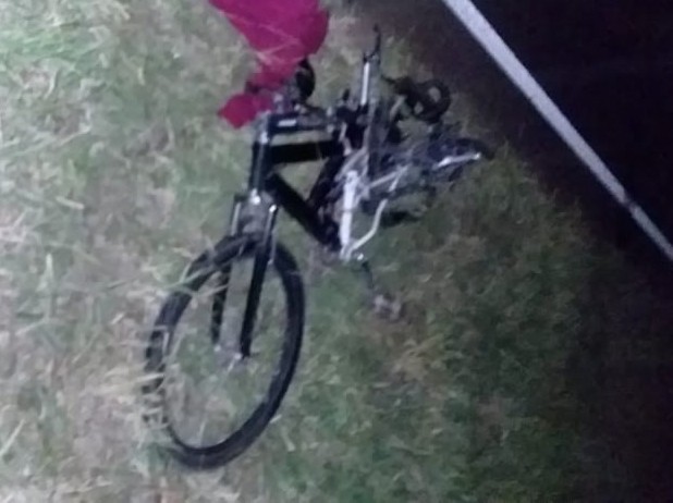 Ciclista morre ao ser atropelado e motorista foge do local