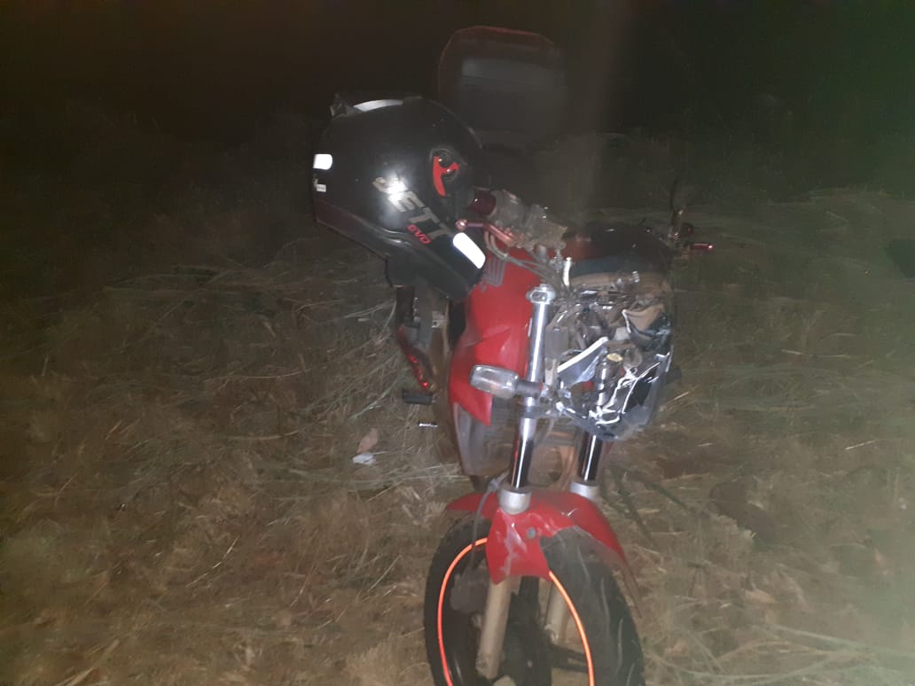 Colisão entre moto e carros deixa três feridos em Abatiá