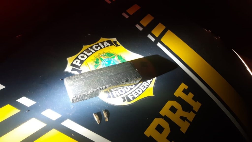 Quatro são detidos por tráfico de drogas com mais de meio quilo de maconha em Guapirama