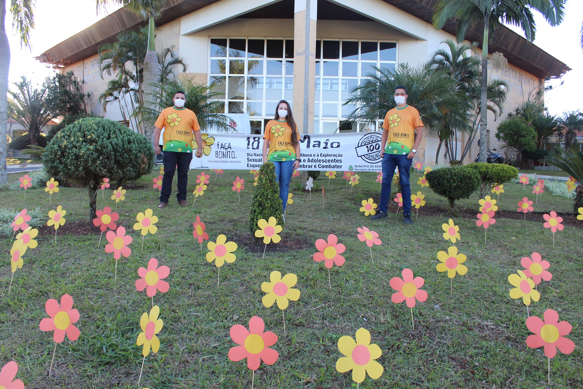 Ato simbólico marca Dia Nacional de Combate ao Abuso e Exploração Sexual infantil em Arapoti