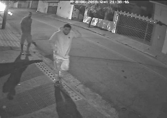 Polícia prende dois rapazes minutos após assalto a morador em Jaguariaíva