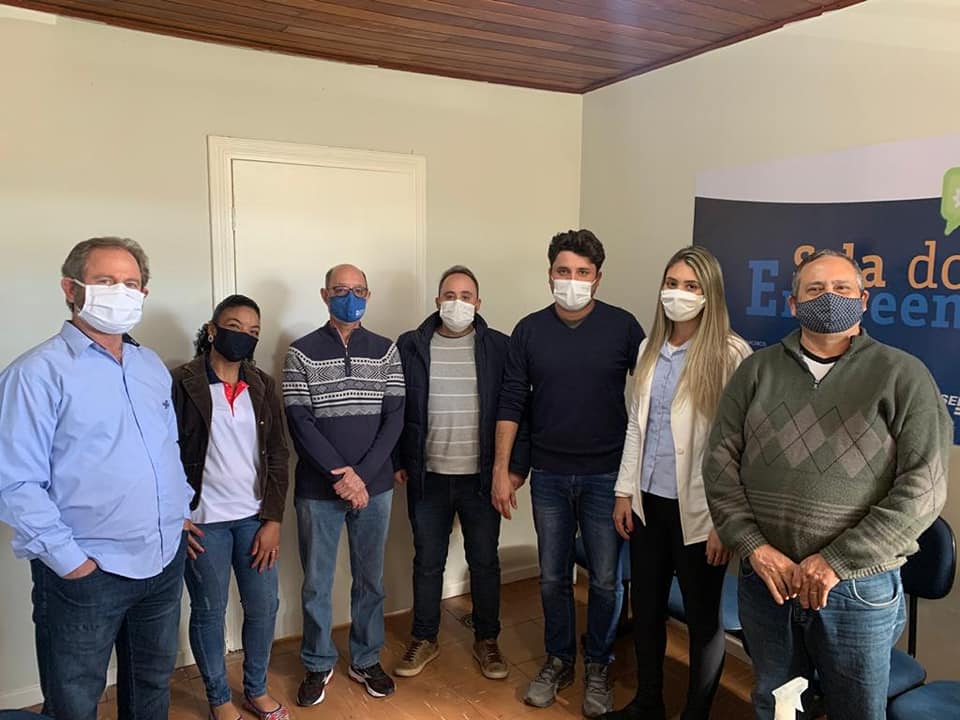 Tomazina conta agora com sala do Empreendedor