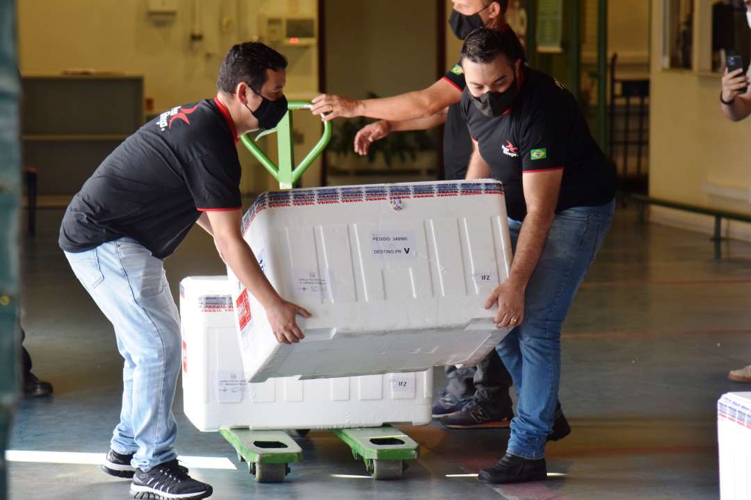 Paraná receberá nos próximos dias mais 439.340 vacinas; lote contém 91,2 mil doses da Janssen