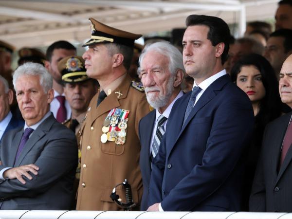 Ratinho Jr acompanha troca de comando na PM e anuncia novidades na segurança