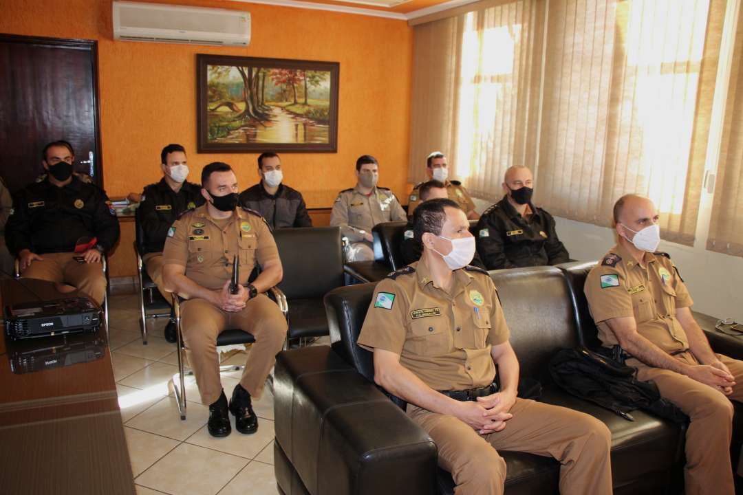 Comandante-Geral da PM visita unidades da Polícia Militar do Norte Pioneiro