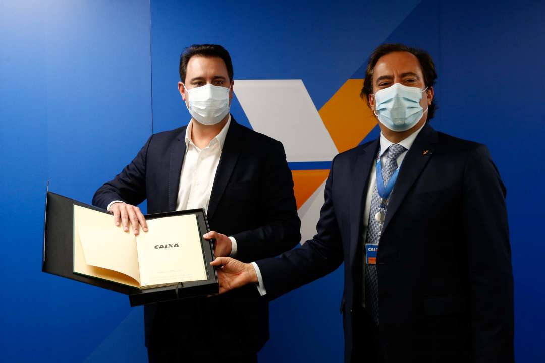 Convênio entre Estado e Caixa facilita acesso à casa própria para 30 mil famílias