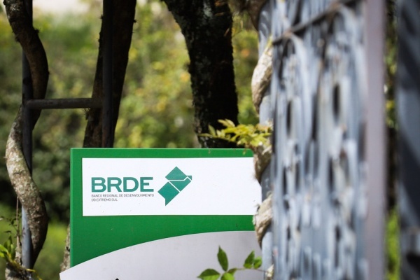 Paraná incentiva municípios a buscarem parcerias com iniciativa privada