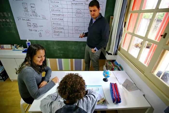 Comissão aprova legalidade do projeto que institui normas para o Ensino Domiciliar no Paraná