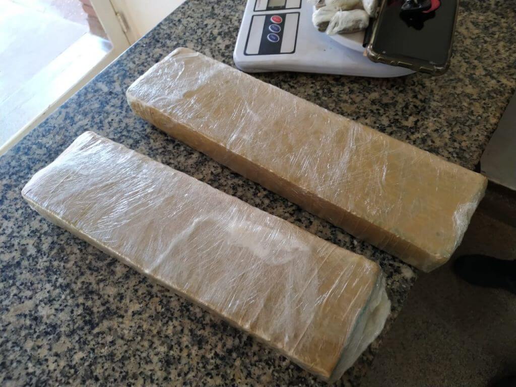 Polícia encontra mais de 7 kg de maconha em residência no Norte Pioneiro