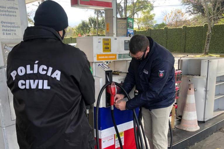 Força-tarefa fiscaliza 300 postos de combustíveis no PR; 181 tinham irregularidades