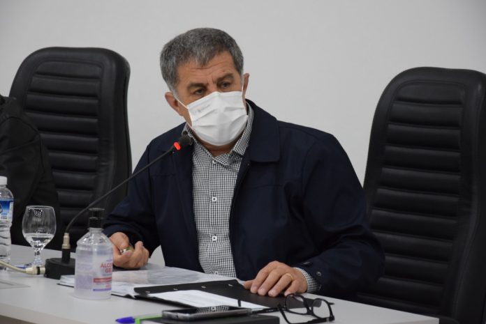 Secretário de Educação e vereadores debatem volta as aulas na rede municipal de Arapoti