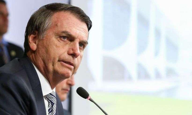 Bolsonaro sanciona lei que permite aluno faltar aula por motivo religioso