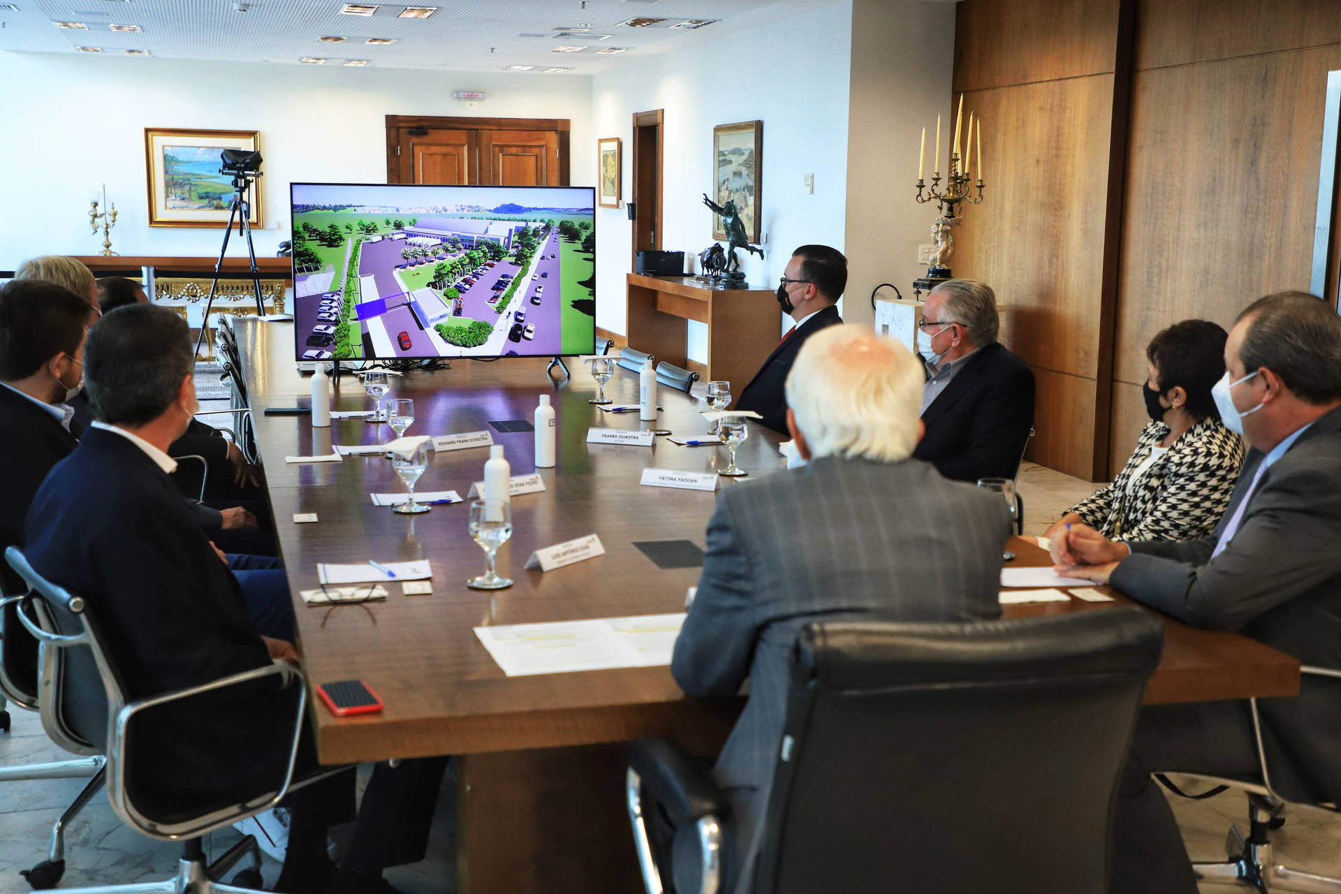 Grupo Certano se reúne com representantes do governo e anuncia R$ 15 mi em investimentos