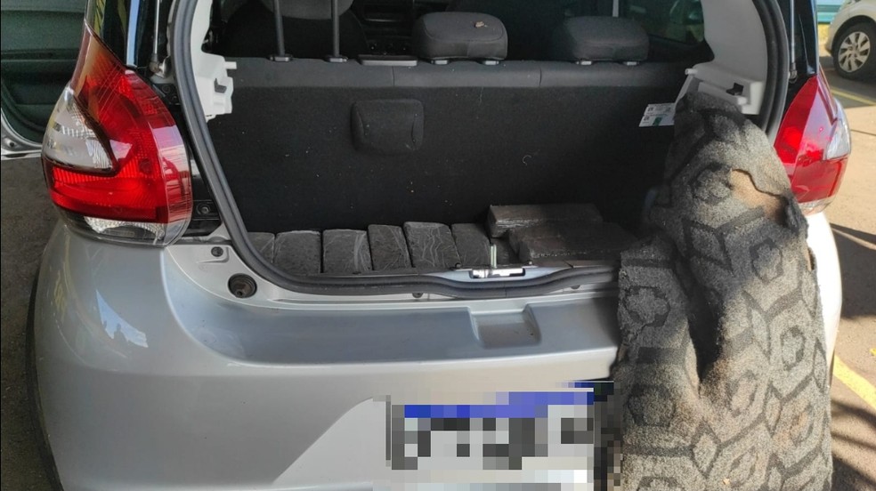 Morador de Santo Antônio da Platina é preso com quase 74 kg de maconha