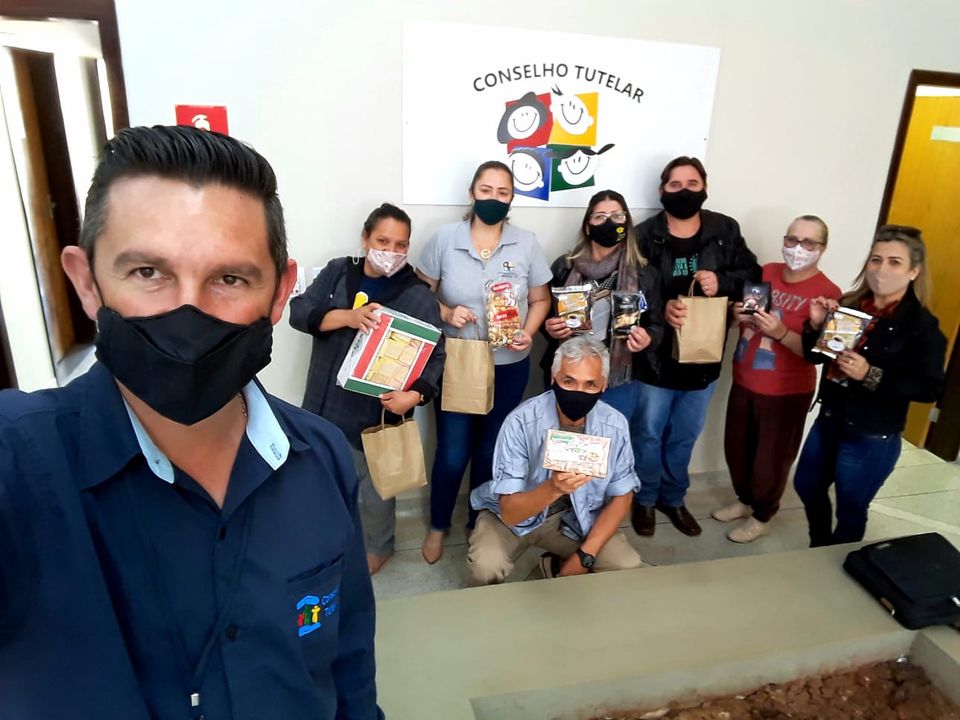 Conselheiros Tutelares de Siqueira Campos visitam a sede Modelo em Marialva