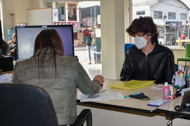 Prefeitura de Jaguariaíva promove ação de incentivo ao primeiro emprego e consultas com oftalmologista