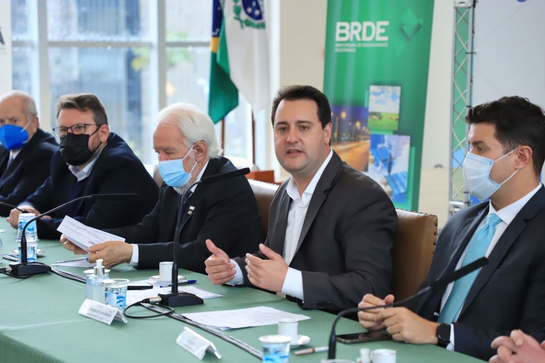 Governador lança programa que oferece linhas de crédito para jovens empreendedores