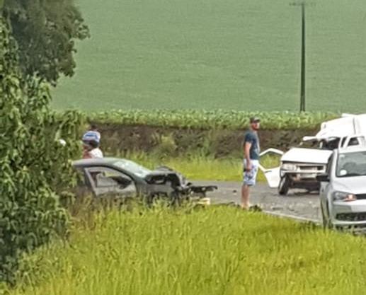 Motorista se perde na curva e provoca acidente próximo ao trevo de São José da Boa Vista