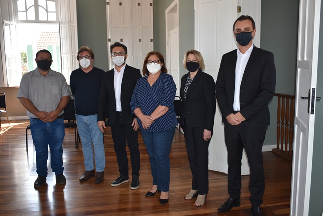 Alcione Lemos participa de encontro para fortalecer relações de Jaguariaíva com o governo do estado