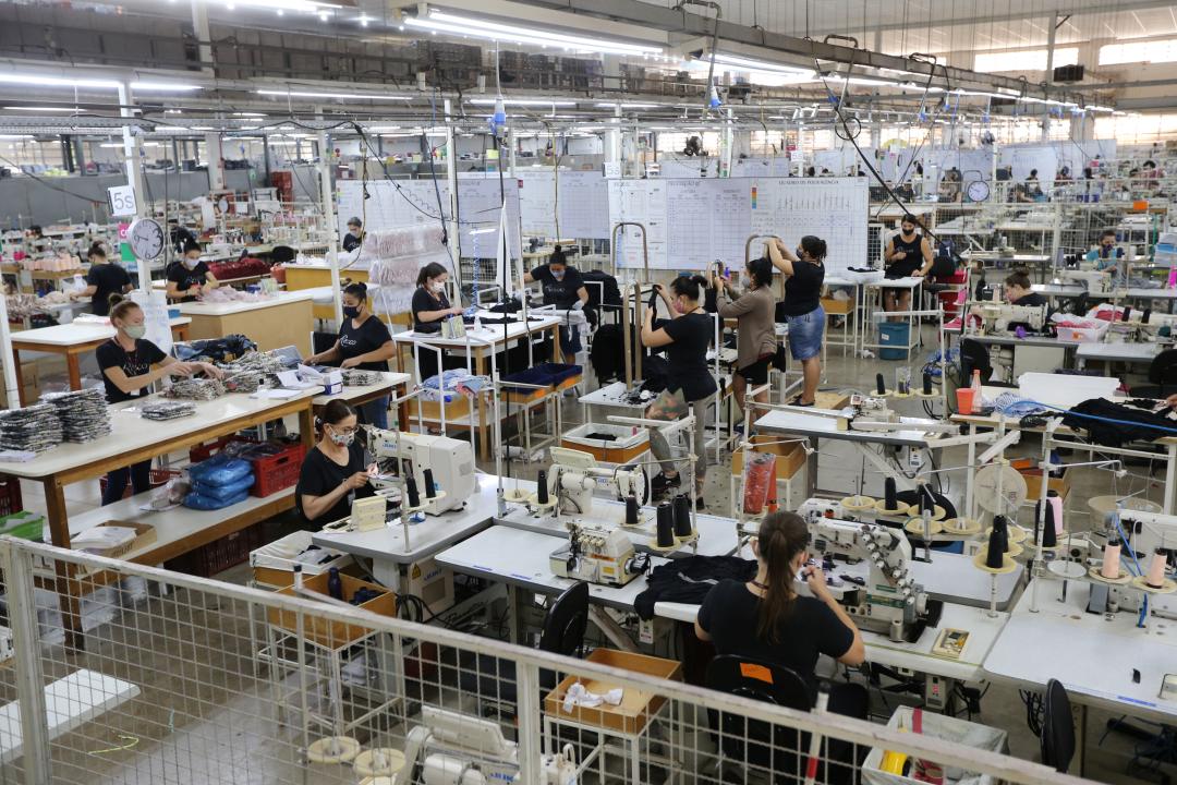 92% dos municípios do Paraná têm saldo positivo na geração de empregos em 2021