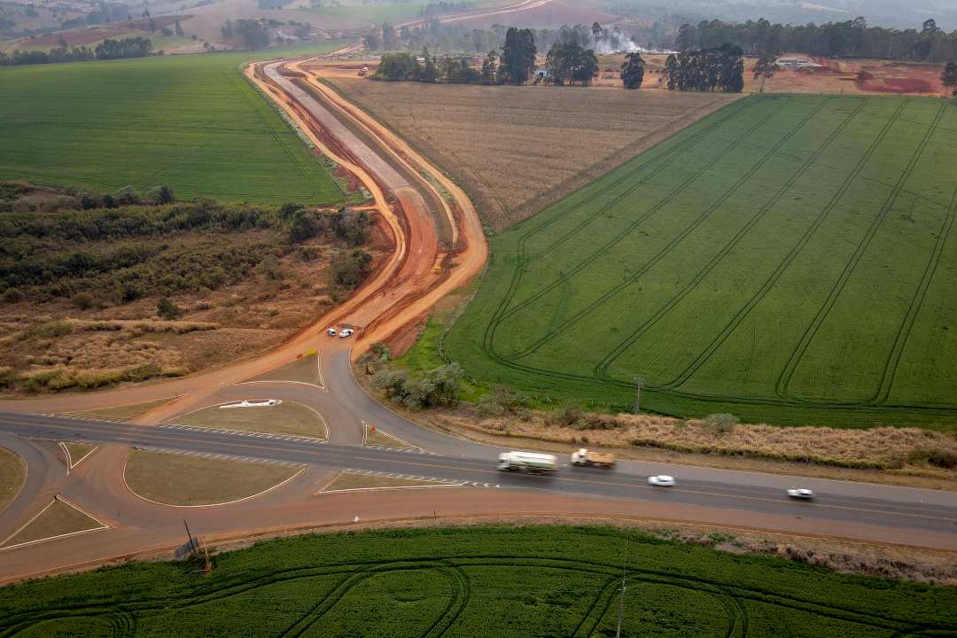 Obras do Contorno Sul de Wenceslau Braz avançam para desviar tráfego da área urbana