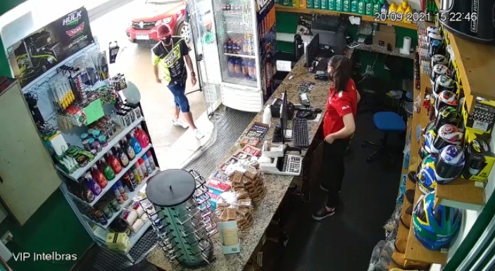 Polícia procura suspeito de assaltar loja do Posto Hulk em Arapoti e mercado em Wenceslau Braz