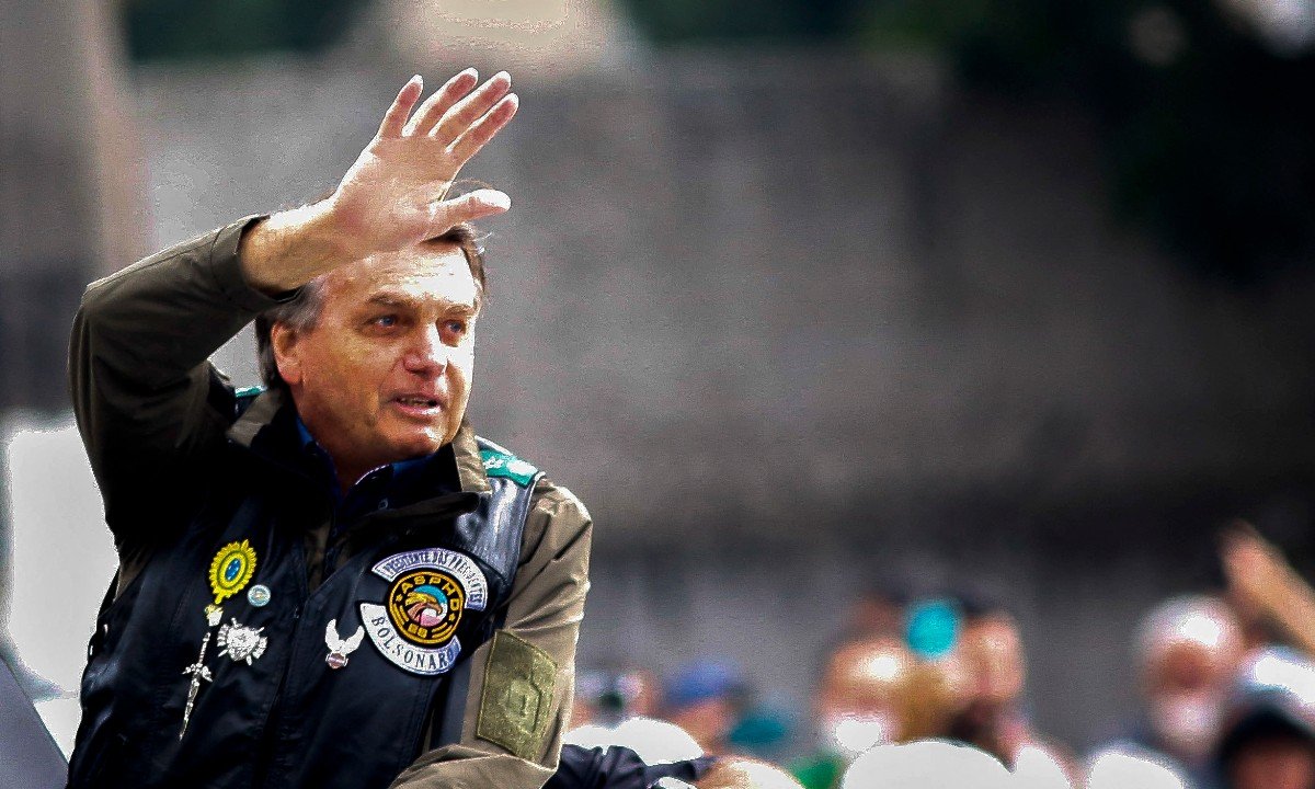 Após recomendação da Anvisa, Bolsonaro cancela agenda no Paraná