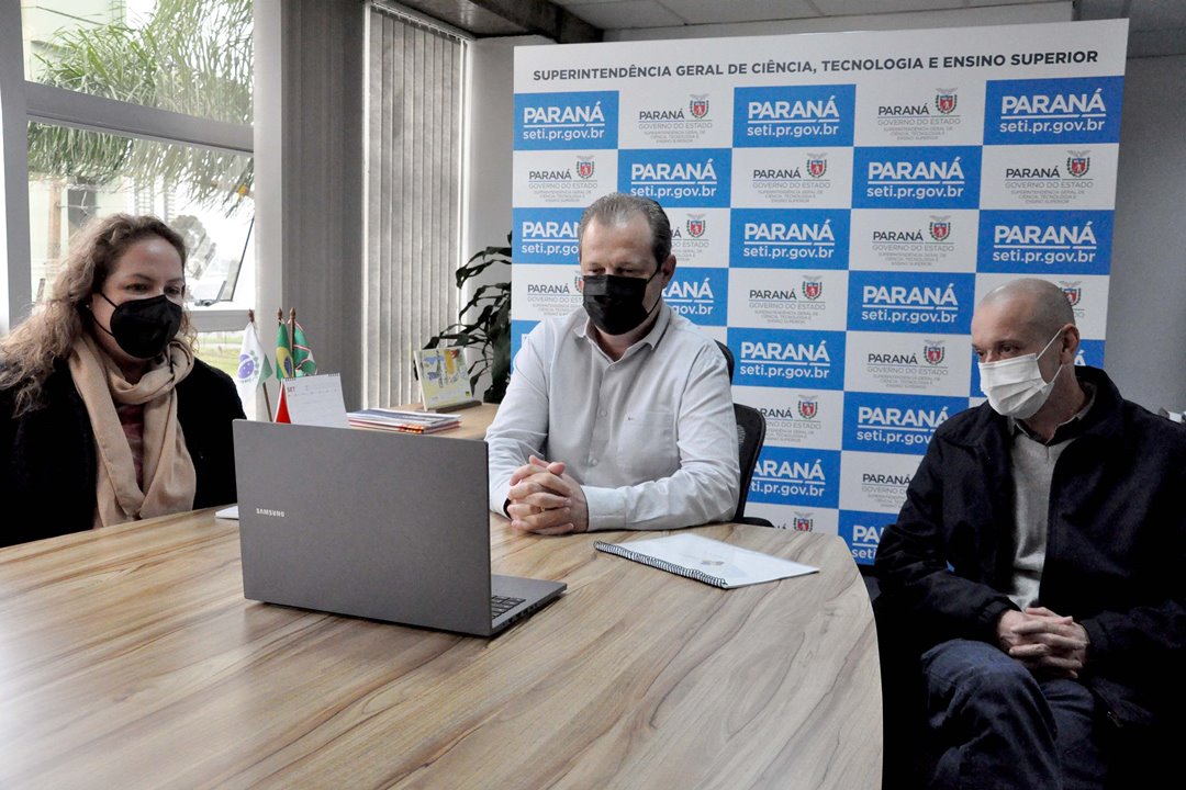 Paraná discute aspectos da regulamentação da Lei Estadual de Inovação