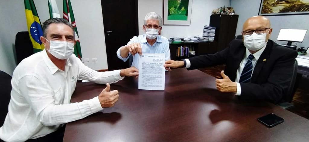 Romanelli confirma pavimentação de estrada que liga Jundiaí do Sul a Santo Antônio da Platina