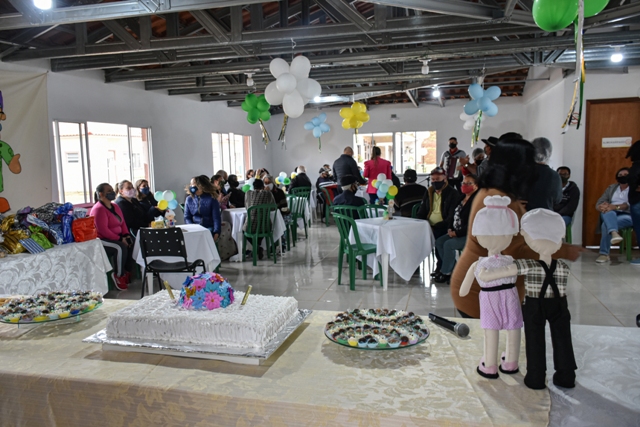 Jaguariaíva celebra um ano da inauguração do Condomínio do Idoso